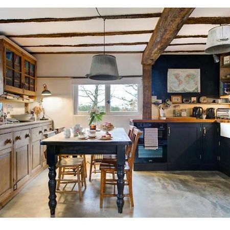 The Dairy, One Bedroom Cottage In A 15Th Century Farmhouse Parham Exterior photo