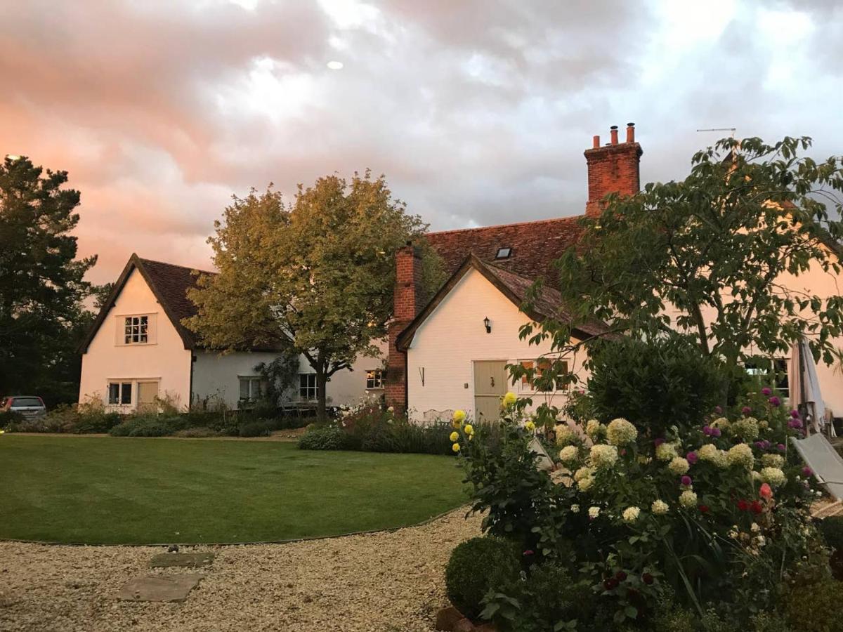 The Dairy, One Bedroom Cottage In A 15Th Century Farmhouse Parham Exterior photo
